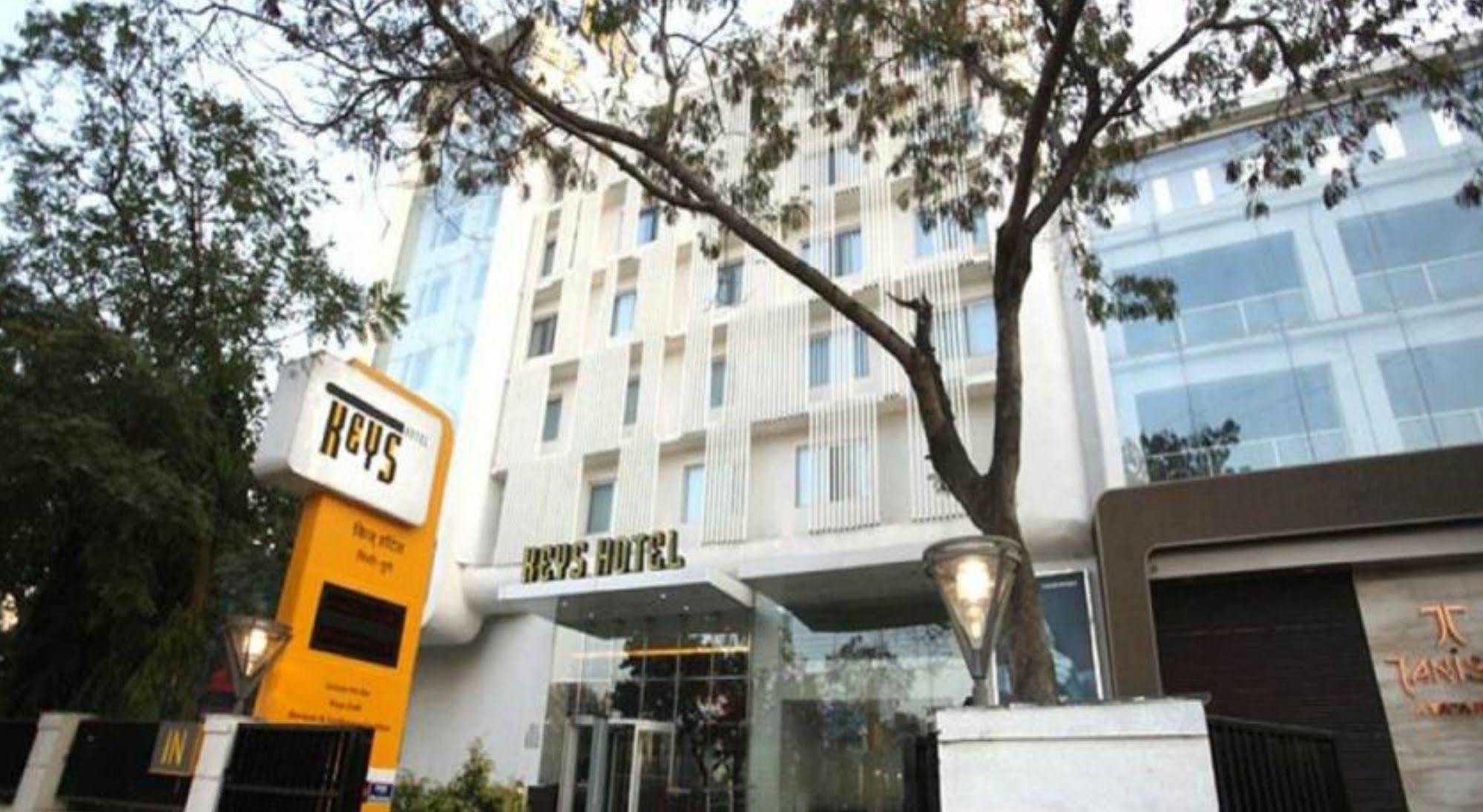 Keys Select By Lemon Tree Hotels, Pimpri, Pune Exterior photo